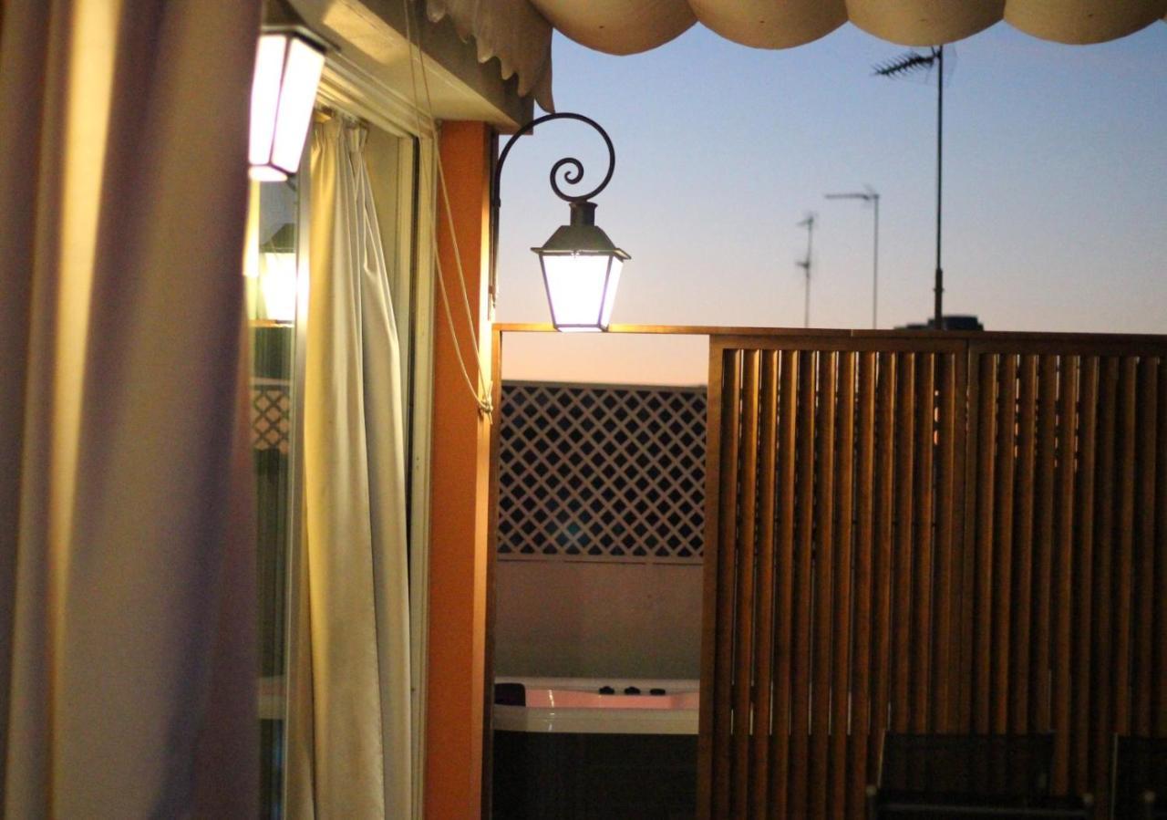 Apartamentos Sevilla Centro ภายนอก รูปภาพ