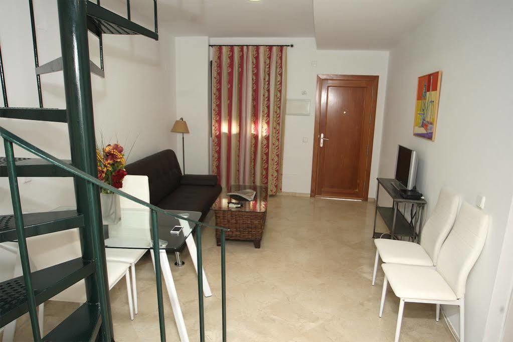 Apartamentos Sevilla Centro ภายนอก รูปภาพ